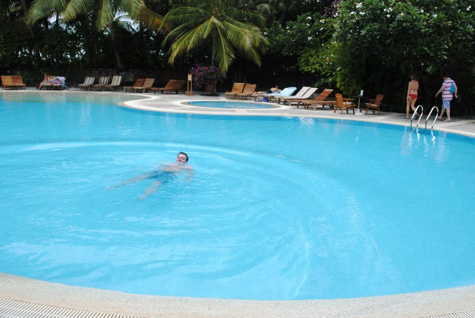 Kuramathi Island Resort swimming pool