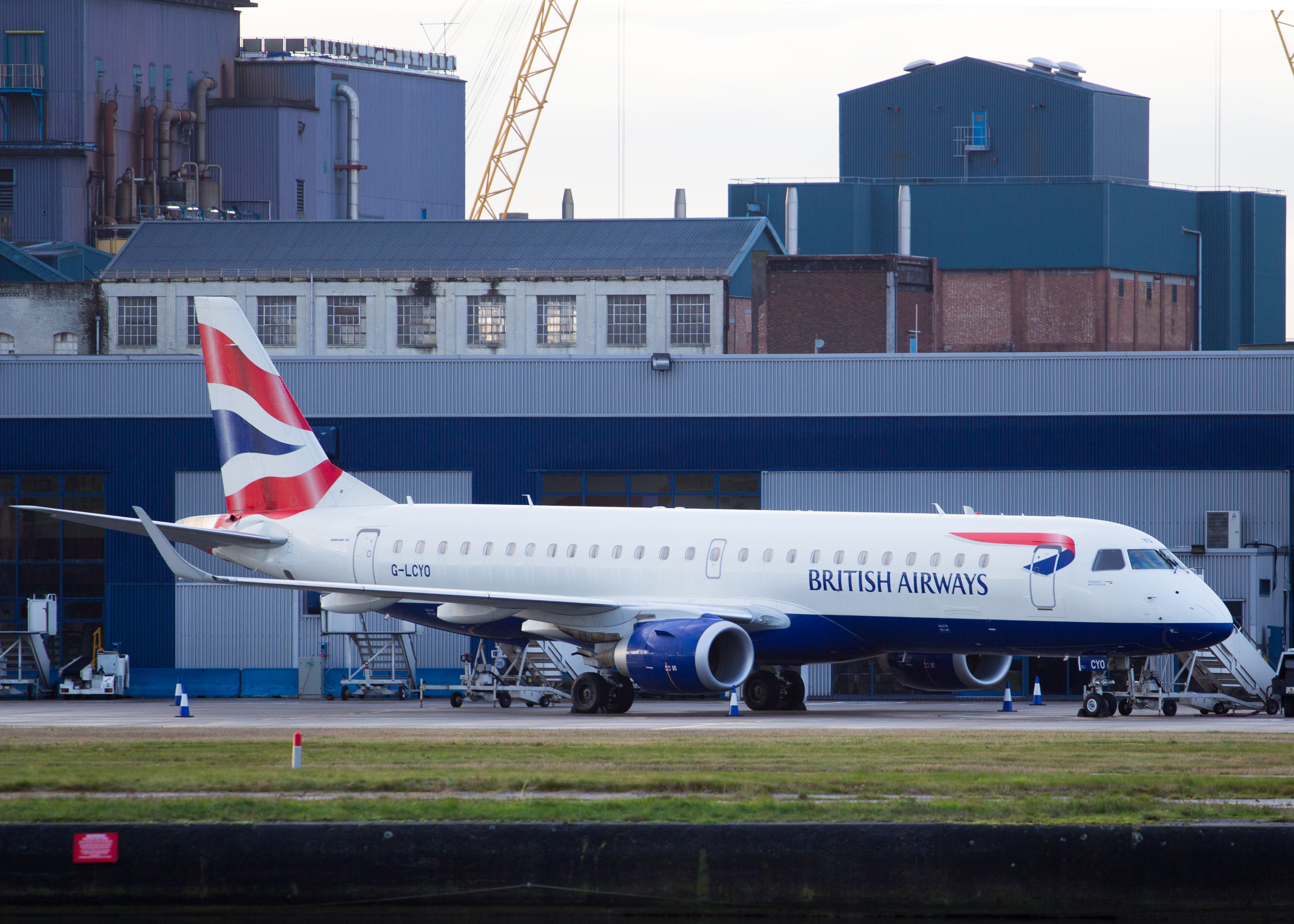 BA Embraer 190 jet